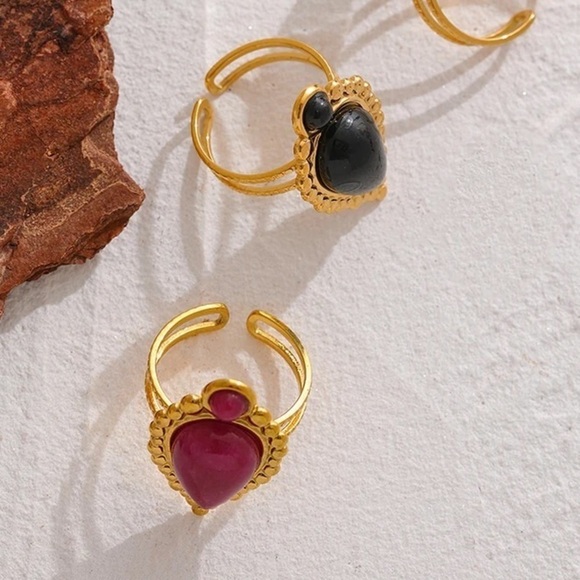 18K Gold Plated *Vintage Black Natural Stone Ring - Picture 2 of 8